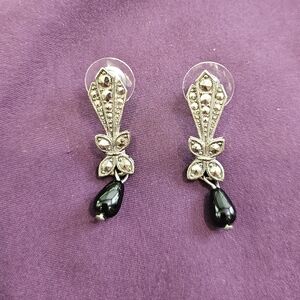 Avon Silver and Black Elegant Earrings
